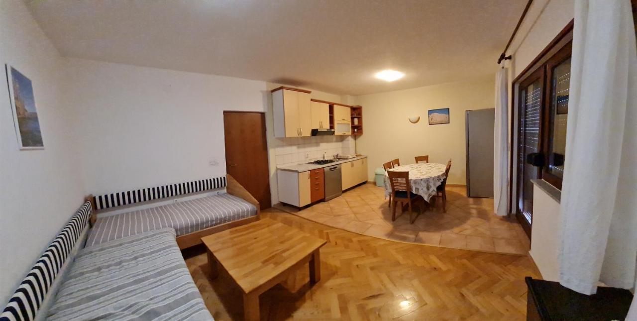 Apartmani Presecki Pag Town Eksteriør bilde
